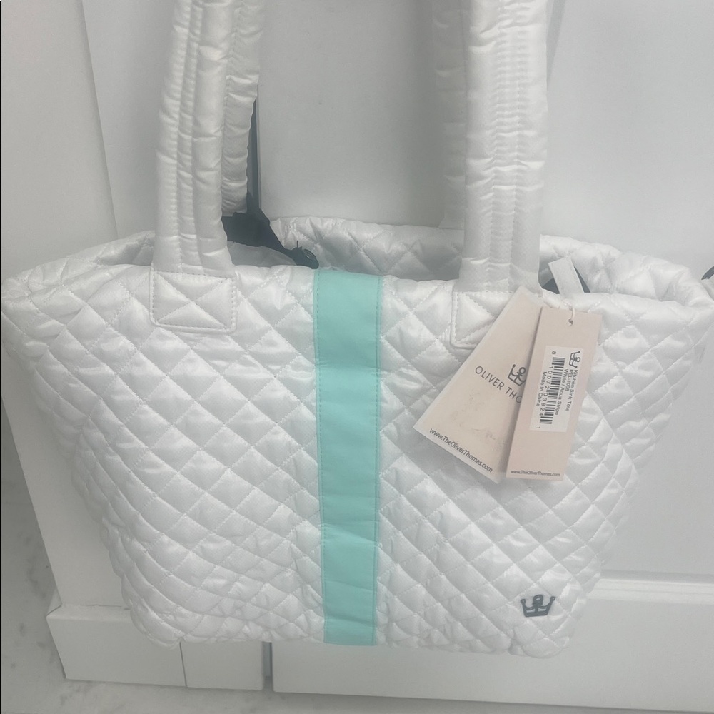 NEW Oliver Thomas White KICHEN SINK Quilted Tote with Mint Stripe Accent PELOTON